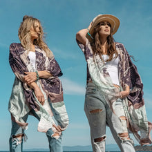 Load image into Gallery viewer, Market of Stars Moonstruck Kimono