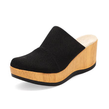 Load image into Gallery viewer, Charleston Shoe Company Frannie Slip On