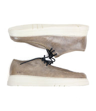 Load image into Gallery viewer, Bed Stu Webmaster