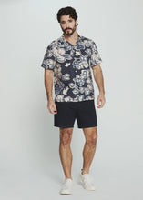 Load image into Gallery viewer, 7 Diamonds Laguna 7” Linen Short
