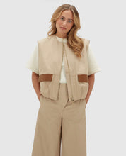 Load image into Gallery viewer, Josh V Pacey Vest