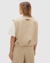 Load image into Gallery viewer, Josh V Pacey Vest