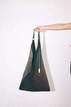Load image into Gallery viewer, Multitudes Isabella Pleated Y Bag