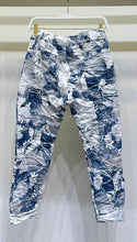 Load image into Gallery viewer, Venti6 Floral Drawstring Joggers