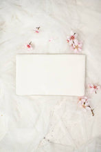 Load image into Gallery viewer, Lula Natura Selena Clutch
