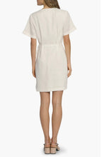 Load image into Gallery viewer, Luxely Ivy Linen Wrap Dress
