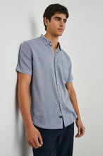 Load image into Gallery viewer, Rails Carson Shirt
