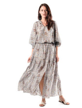 Load image into Gallery viewer, Tanavana Mandrem Top
