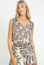 Load image into Gallery viewer, Hutch Odette Top
