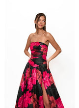 Load image into Gallery viewer, Hutch Georgina Gown
