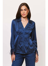 Load image into Gallery viewer, Hutch Suzie Top
