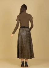Load image into Gallery viewer, Jessie Liu Pleated Skirt
