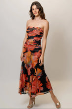 Load image into Gallery viewer, Hutch Bonnie Dress
