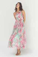 Load image into Gallery viewer, Hutch Philippa Gown
