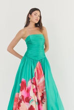 Load image into Gallery viewer, Hutch Georgina Gown
