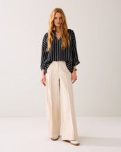 Load image into Gallery viewer, Summum Wide Leg Trousers
