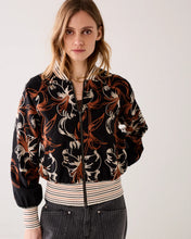Load image into Gallery viewer, Summum Embroidered Bomber
