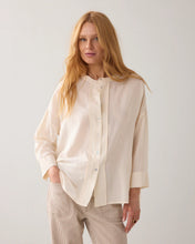 Load image into Gallery viewer, Summum Shiny Blouse
