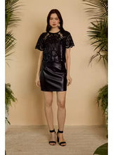 Load image into Gallery viewer, Caballero Kant Top
