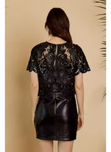 Load image into Gallery viewer, Caballero Kant Top
