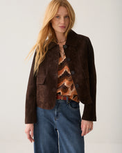 Load image into Gallery viewer, Summum Suede Jacket
