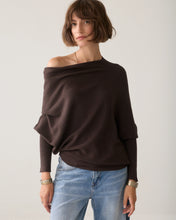 Load image into Gallery viewer, Summum Asymetric Sweater
