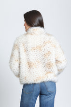 Load image into Gallery viewer, 11 Uptown Cloud Dancer
