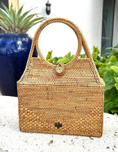 Load image into Gallery viewer, Ata Vine Round Handle Handbag
