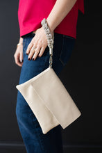 Load image into Gallery viewer, Crystalinx Trio Bag
